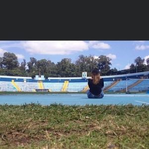 Meet your Posher, Horte emanuel